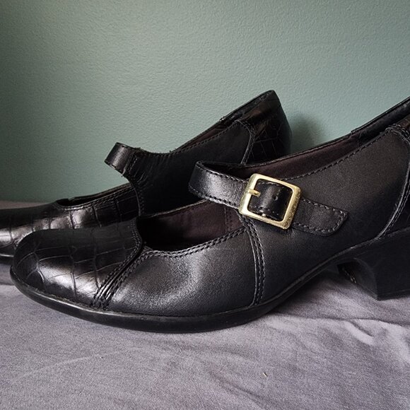 Clarks Ingalls Artic Mary Jane Shoes 10M Black Leather Crocodile Design - Picture 2 of 11